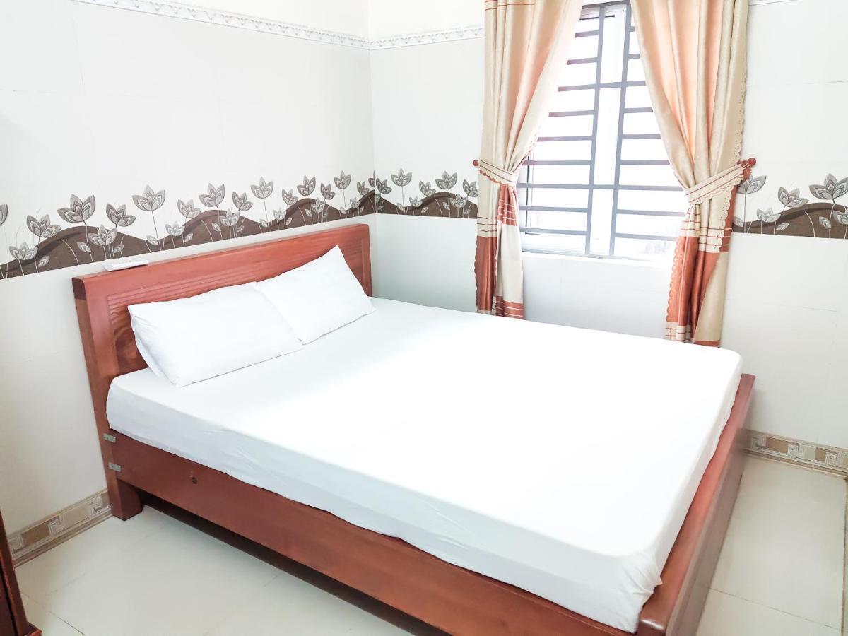 Khang Homestay Beach 2*
